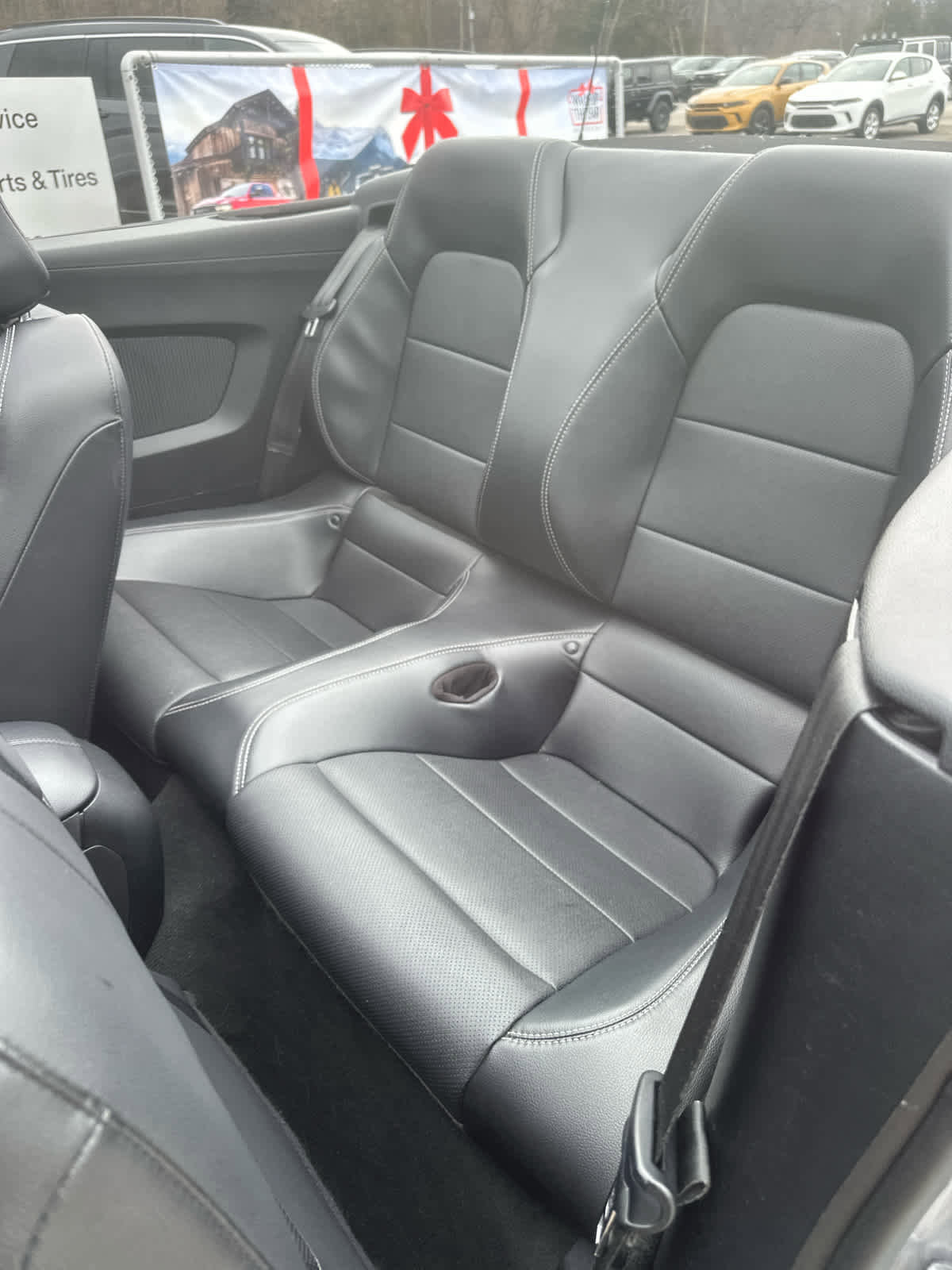 Used 2022 Ford Mustang Premium RWD image 10