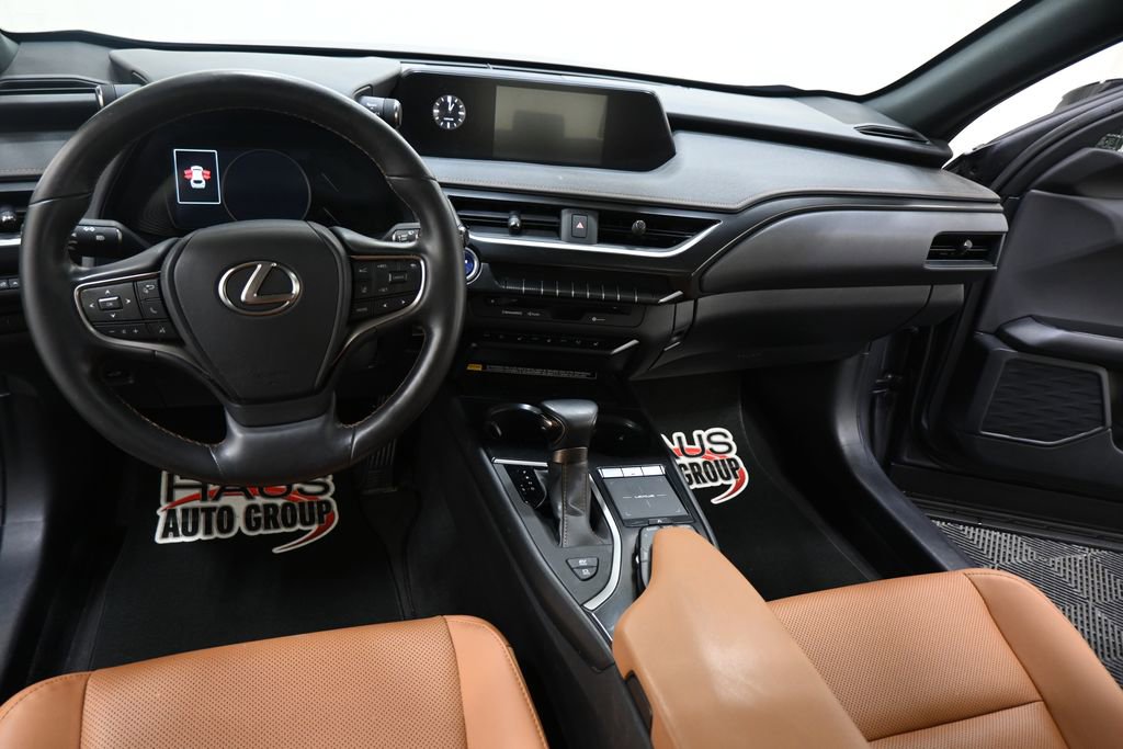 Used 2021 Lexus UX 250h w/ Premium Package AWD/4WD image 5
