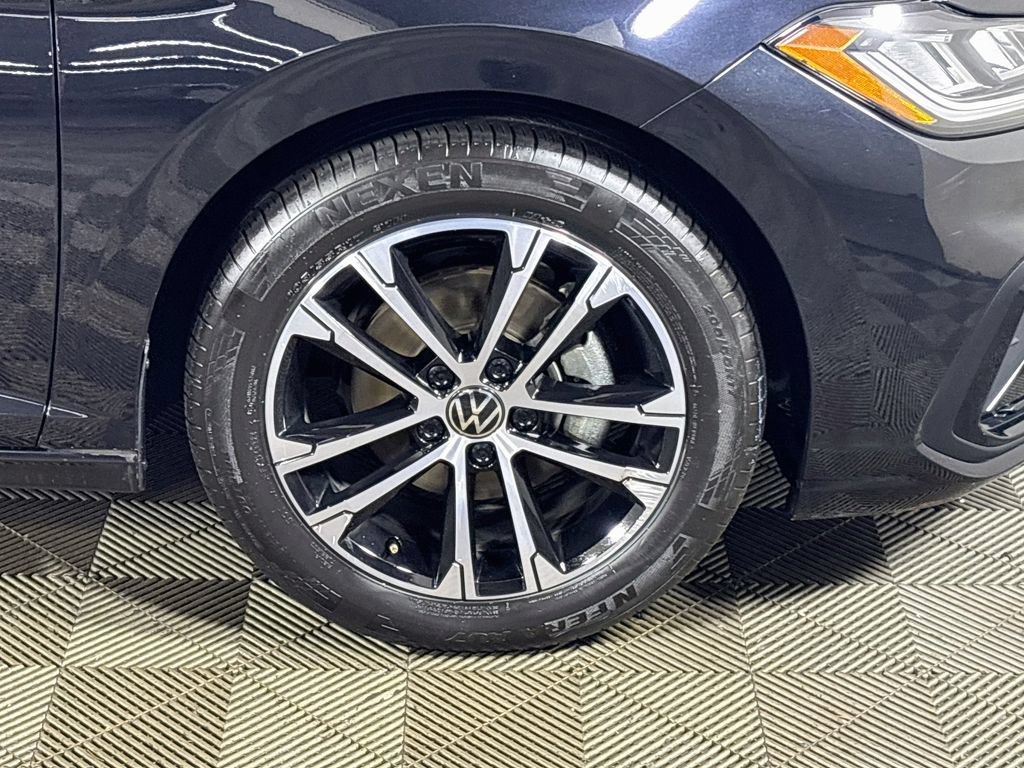 Certified 2025 Volkswagen Jetta Sport FWD image 23