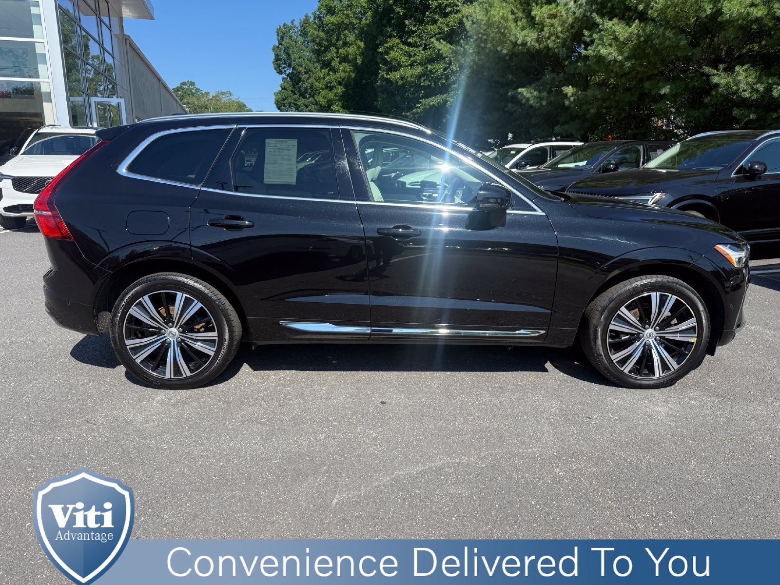 Certified 2023 Volvo XC60 B5 Plus AWD/4WD image 9