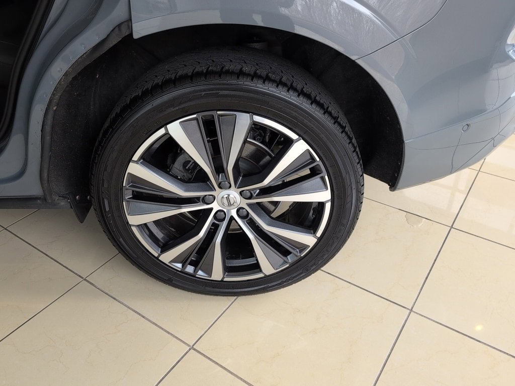 Used 2022 Volvo XC60 B5 Momentum w/ Advanced Package image 54