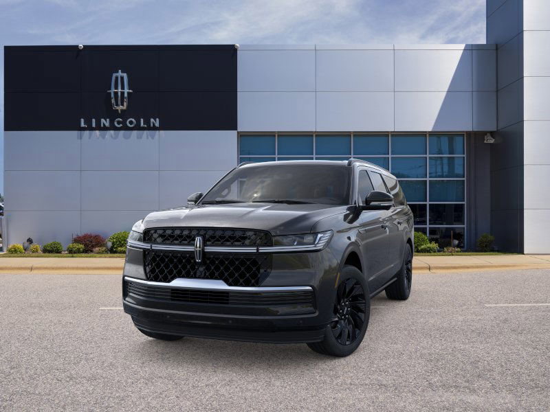 New 2026 Lincoln Navigator L Reserve w/ Jet Appearance Package image 2