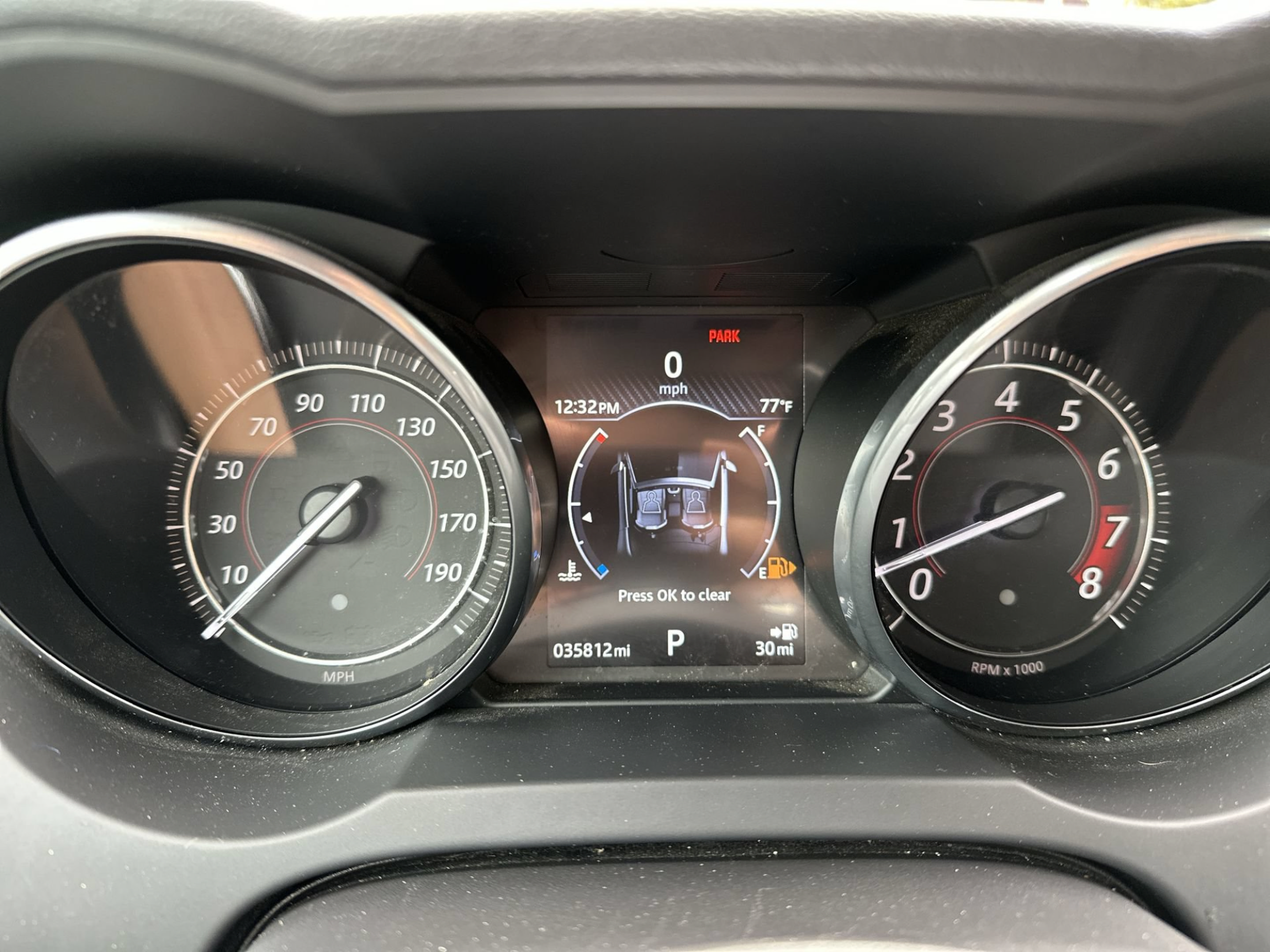 Used 2018 Jaguar F-TYPE Convertible RWD image 10