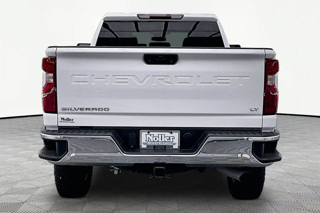 Used 2024 Chevrolet Silverado 2500 LT AWD/4WD image 4