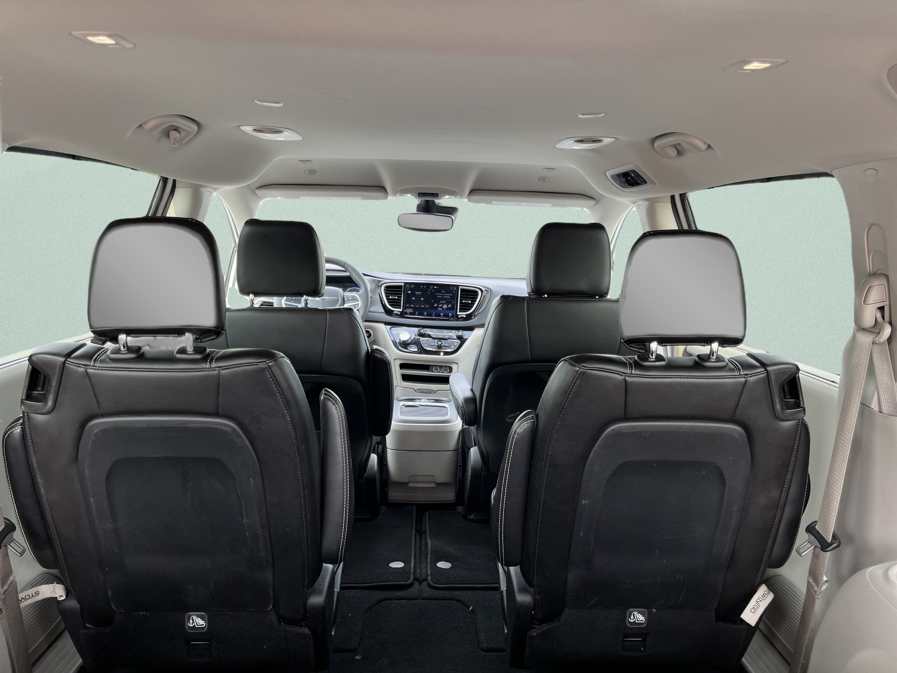 Used 2024 Chrysler Pacifica Touring-L FWD image 10