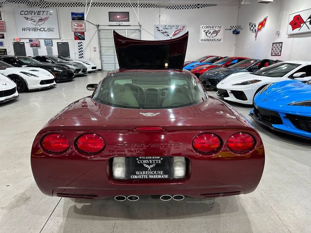 Used 2003 Chevrolet Corvette Coupe w/ Preferred Equipment Group RWD image 25