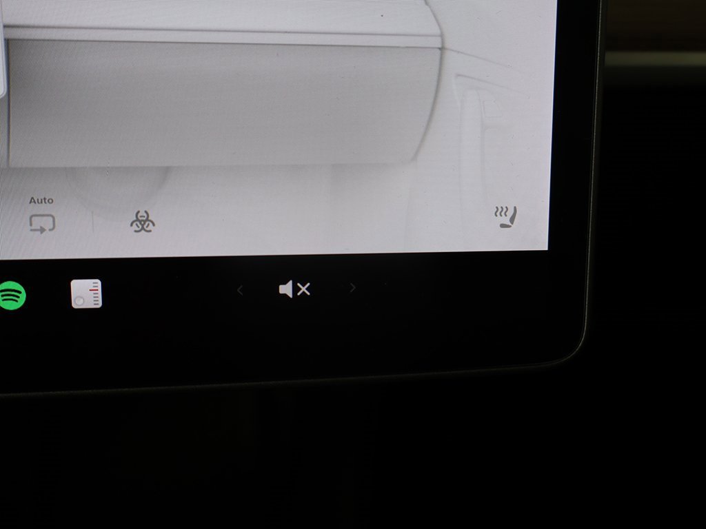 Used 2022 Tesla Model Y Long Range image 45