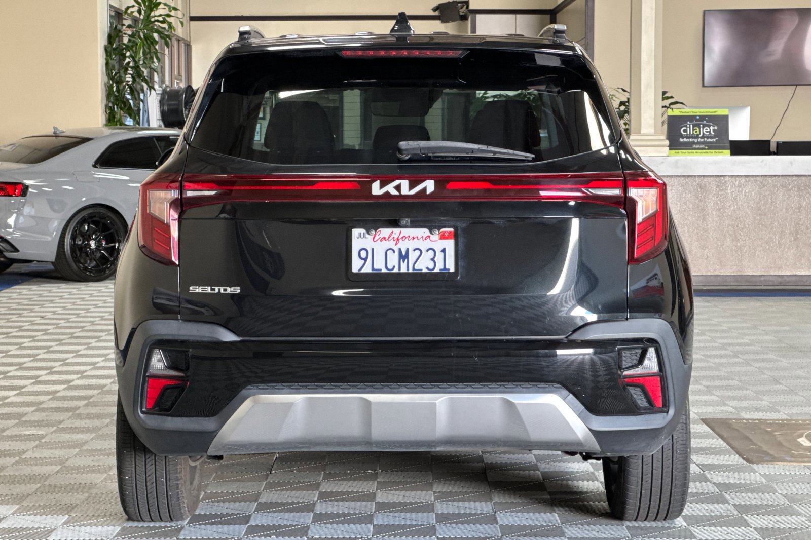 Used 2024 Kia Seltos EX FWD image 5