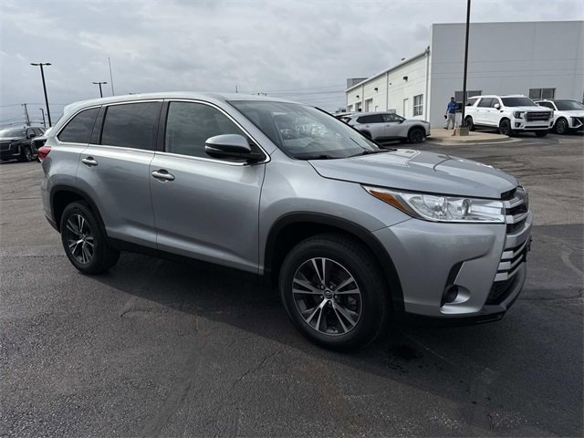 Used 2019 Toyota Highlander LE image 7
