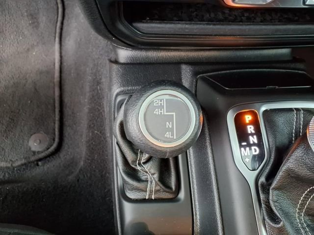 Used 2020 Jeep Wrangler Unlimited Sahara AWD/4WD image 18