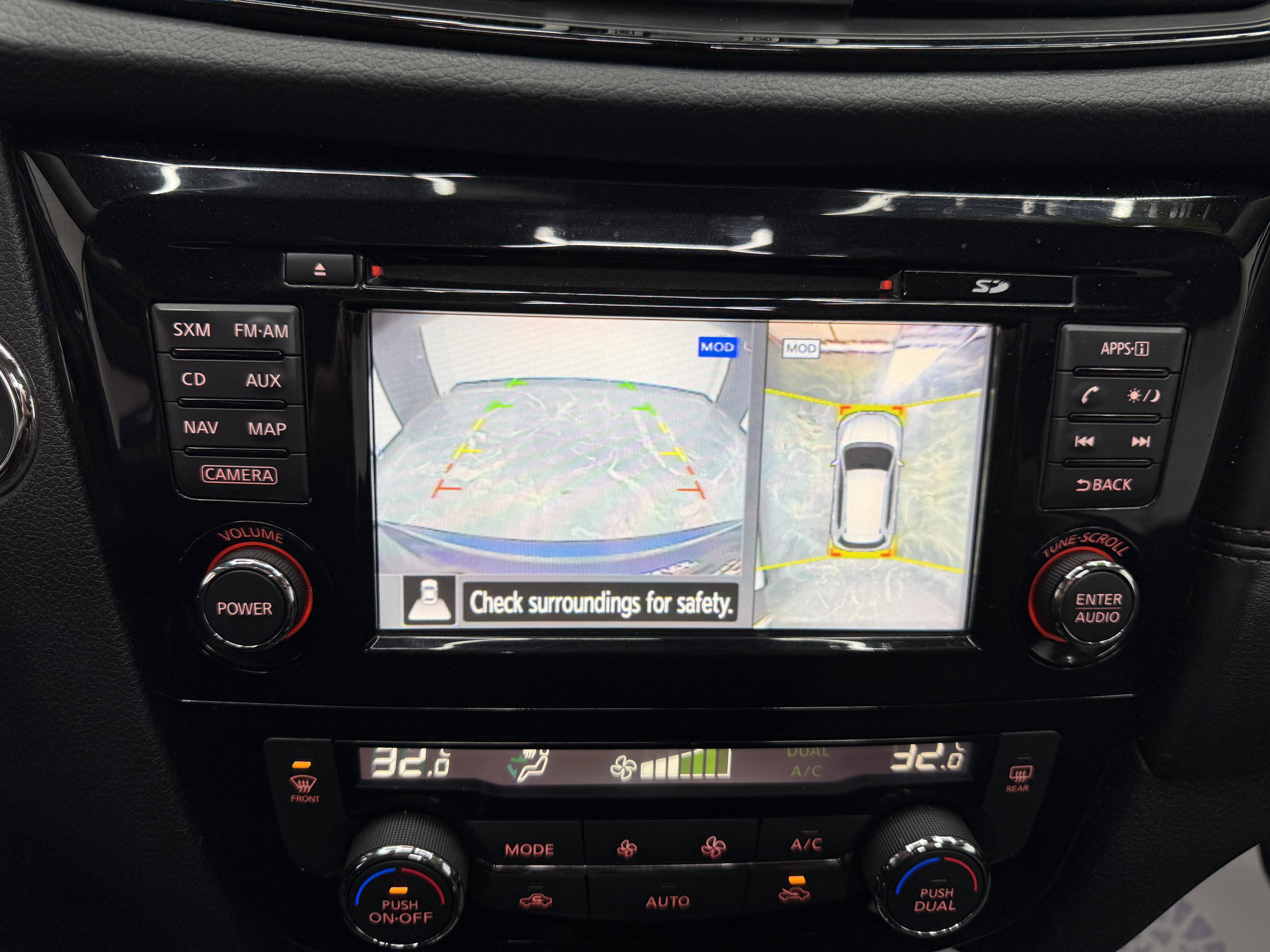 Used 2017 Nissan Rogue AWD image 18