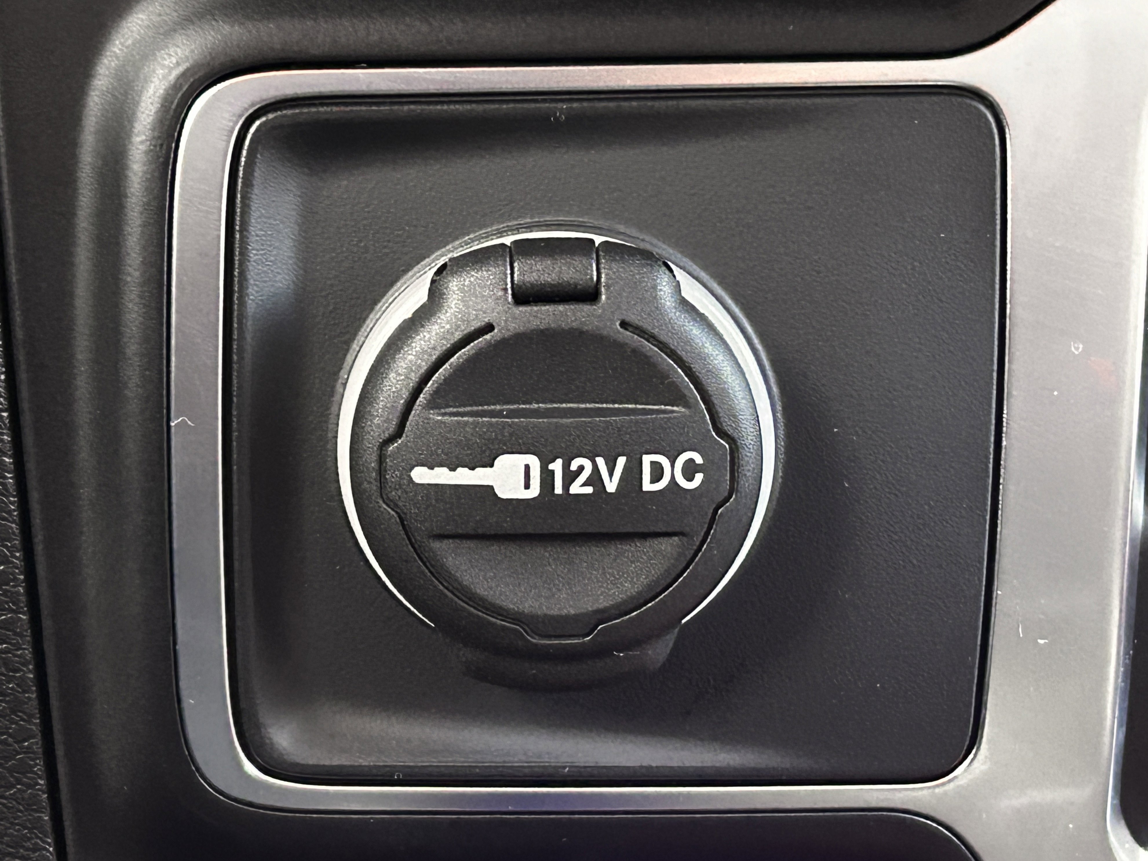 Certified 2025 Jeep Wrangler Sport AWD/4WD image 15