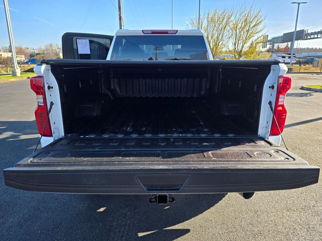 Used 2024 Chevrolet Silverado 2500 Custom w/ Custom Value Package image 13
