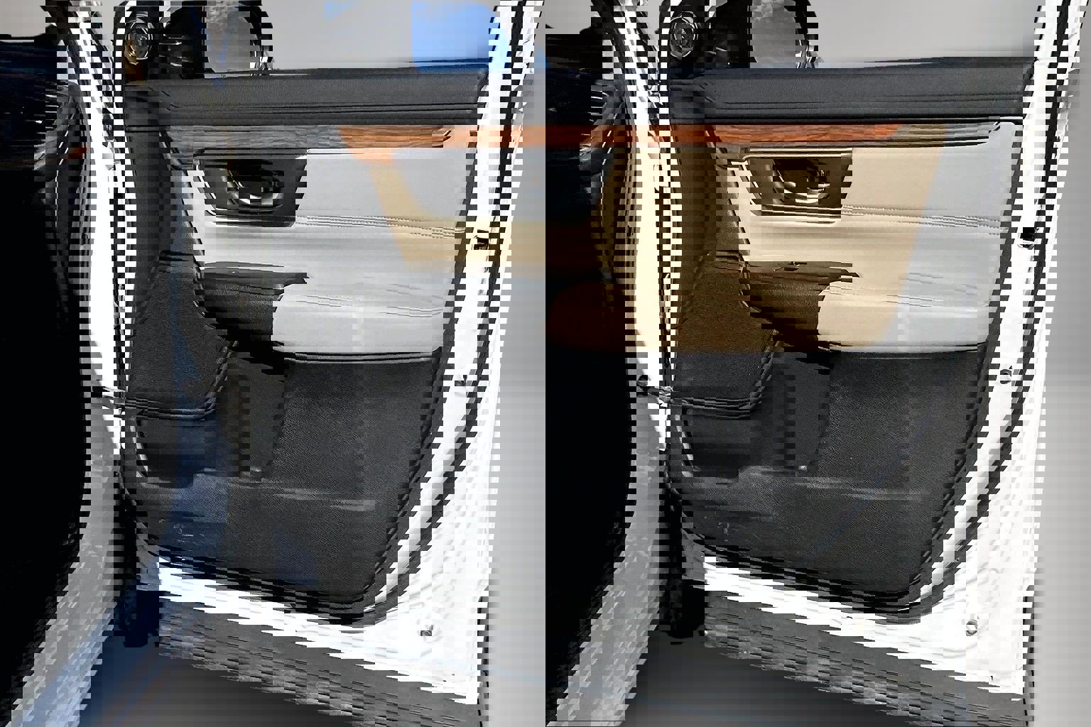 Used 2021 Honda CR-V Touring image 28