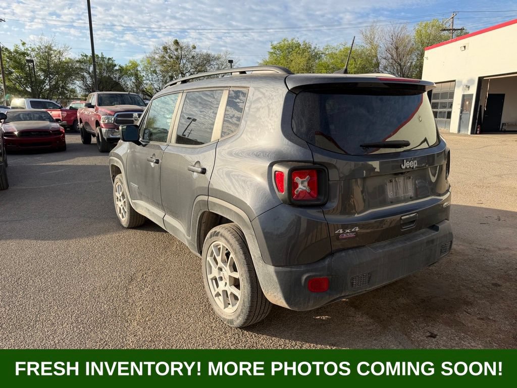 Used 2022 Jeep Renegade Latitude AWD/4WD image 4