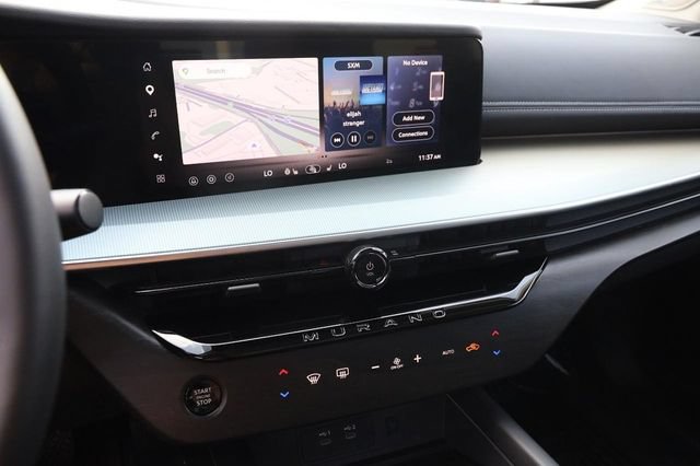 Certified 2025 Nissan Murano SL w/ Cargo Package AWD/4WD image 17