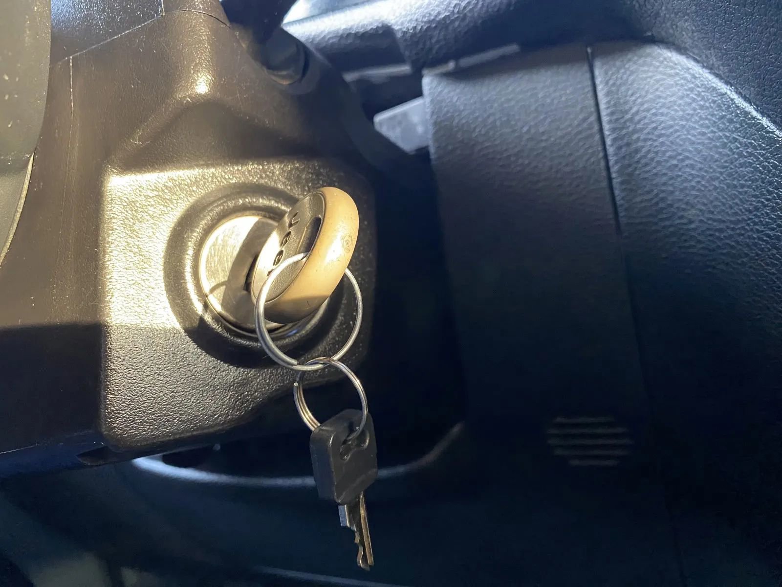 Used 2015 Jeep Wrangler Unlimited Sport w/ Connectivity Group image 19