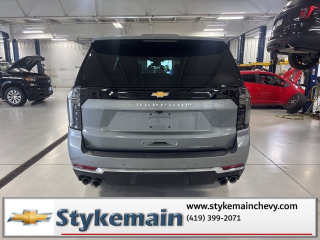 New 2026 Chevrolet Suburban Premier image 4