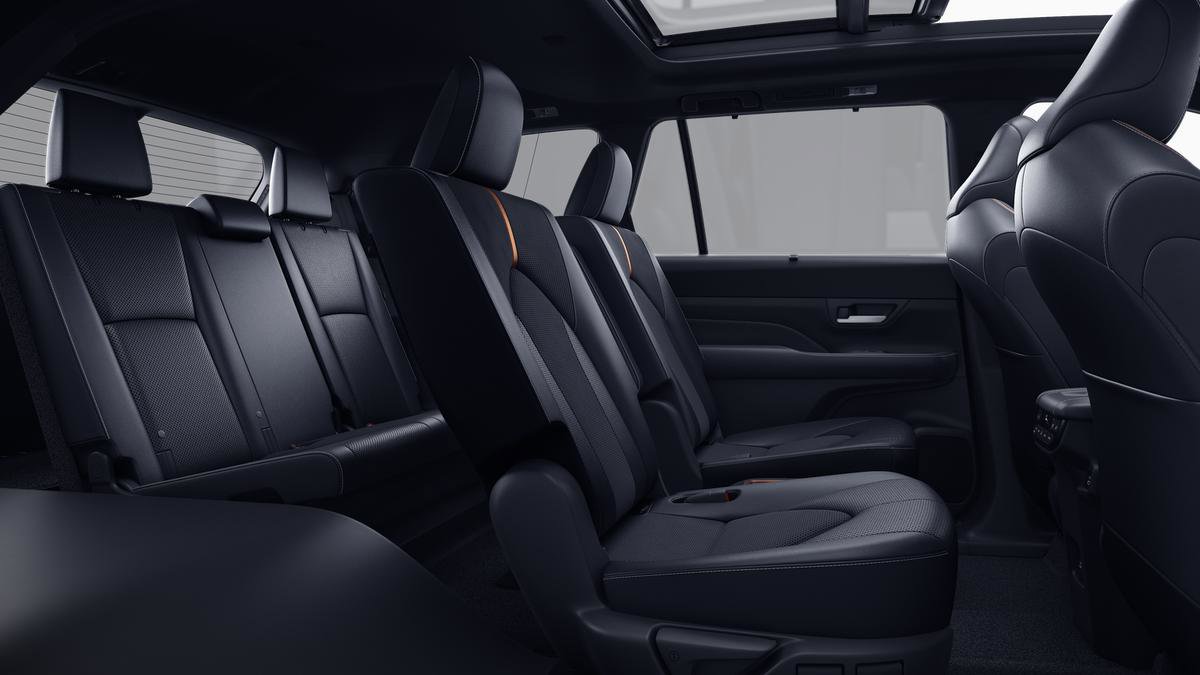 New 2025 Toyota Grand Highlander AWD Hybrid image 21