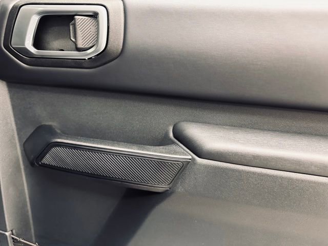 New 2025 Ford Bronco Outer Banks w/ Sasquatch Package image 17