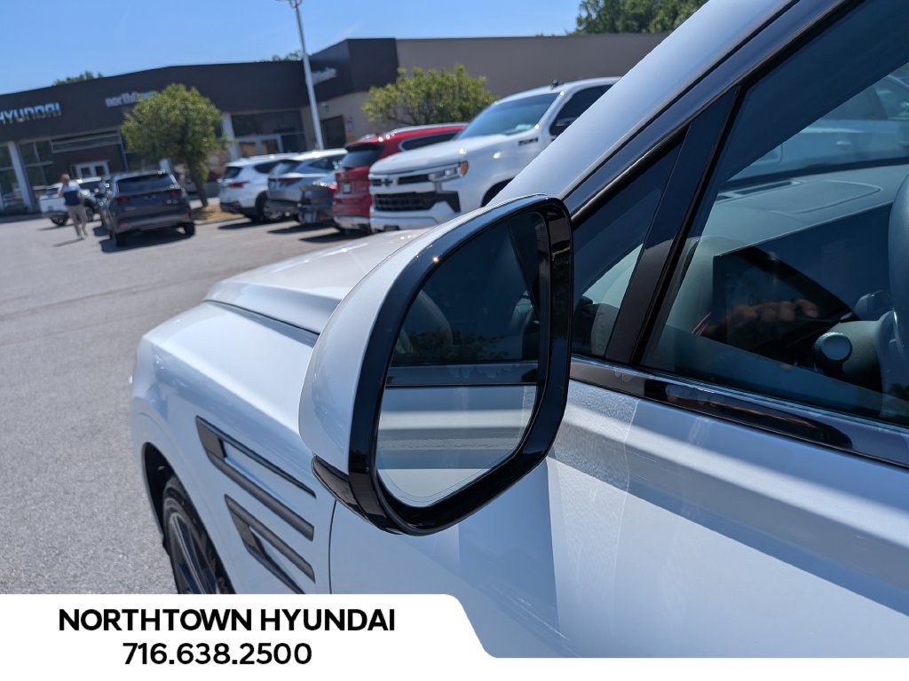 Used 2025 Genesis GV80 3.5T e-SC AWD/4WD image 47