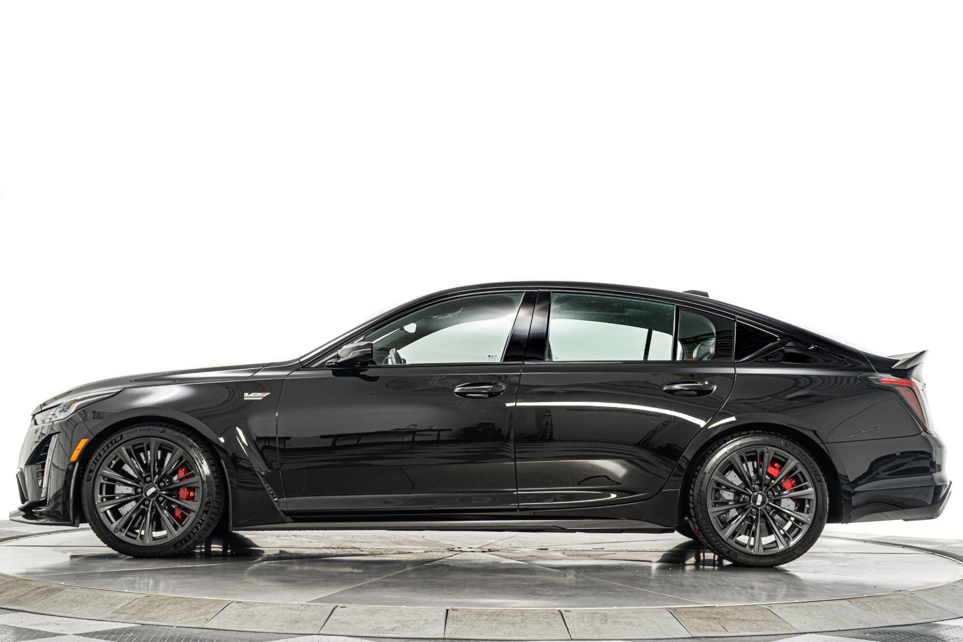 Used 2024 Cadillac CT5 V Blackwing w/ Carbon Fiber Package 2 RWD image 6