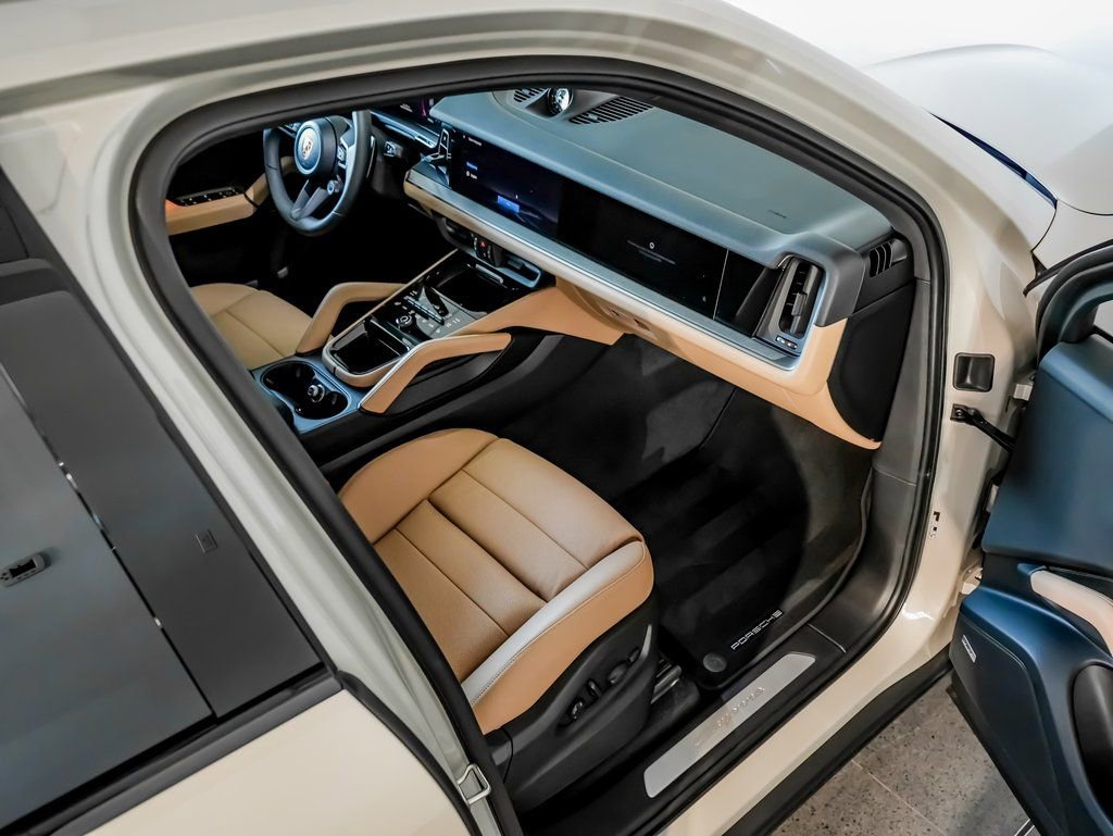 New 2026 Porsche Cayenne AWD/4WD image 30