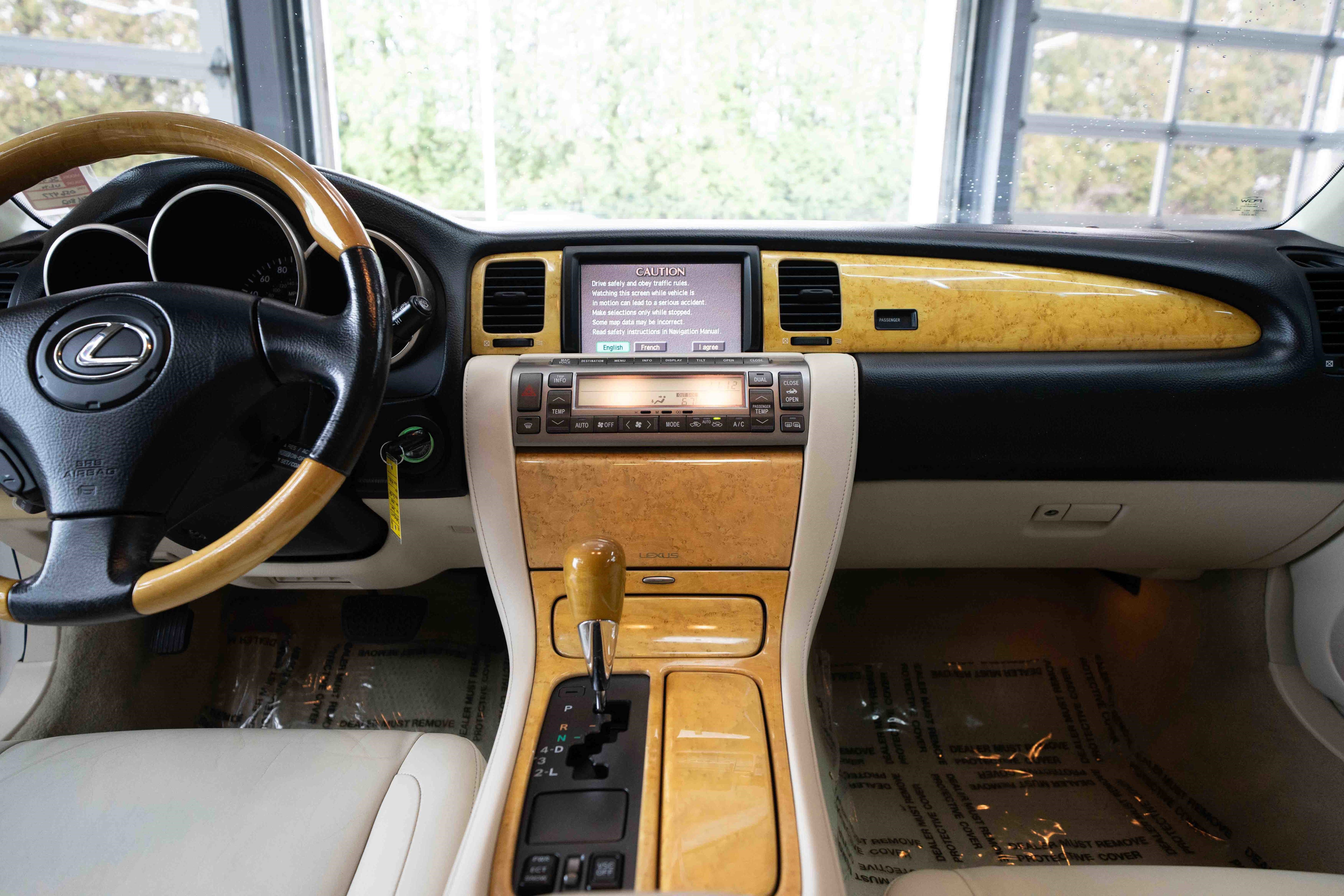 Used 2004 Lexus SC 430 Convertible image 20