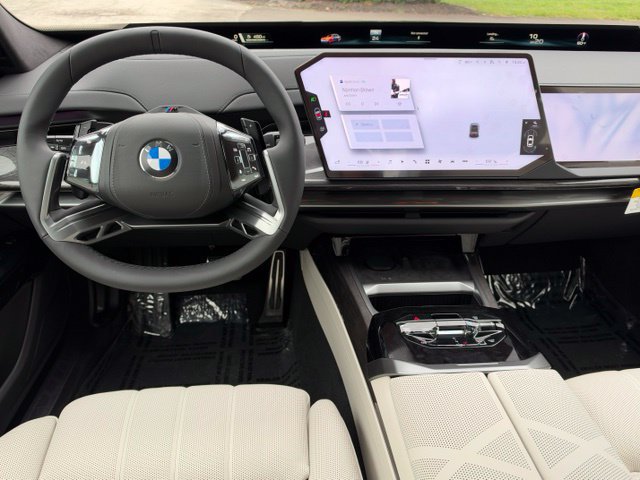 New 2027 BMW 740i xDrive w/ Executive Package AWD/4WD image 18