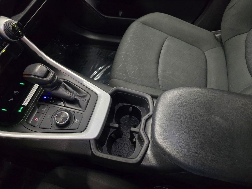 Used 2024 Toyota RAV4 AWD Hybrid image 23