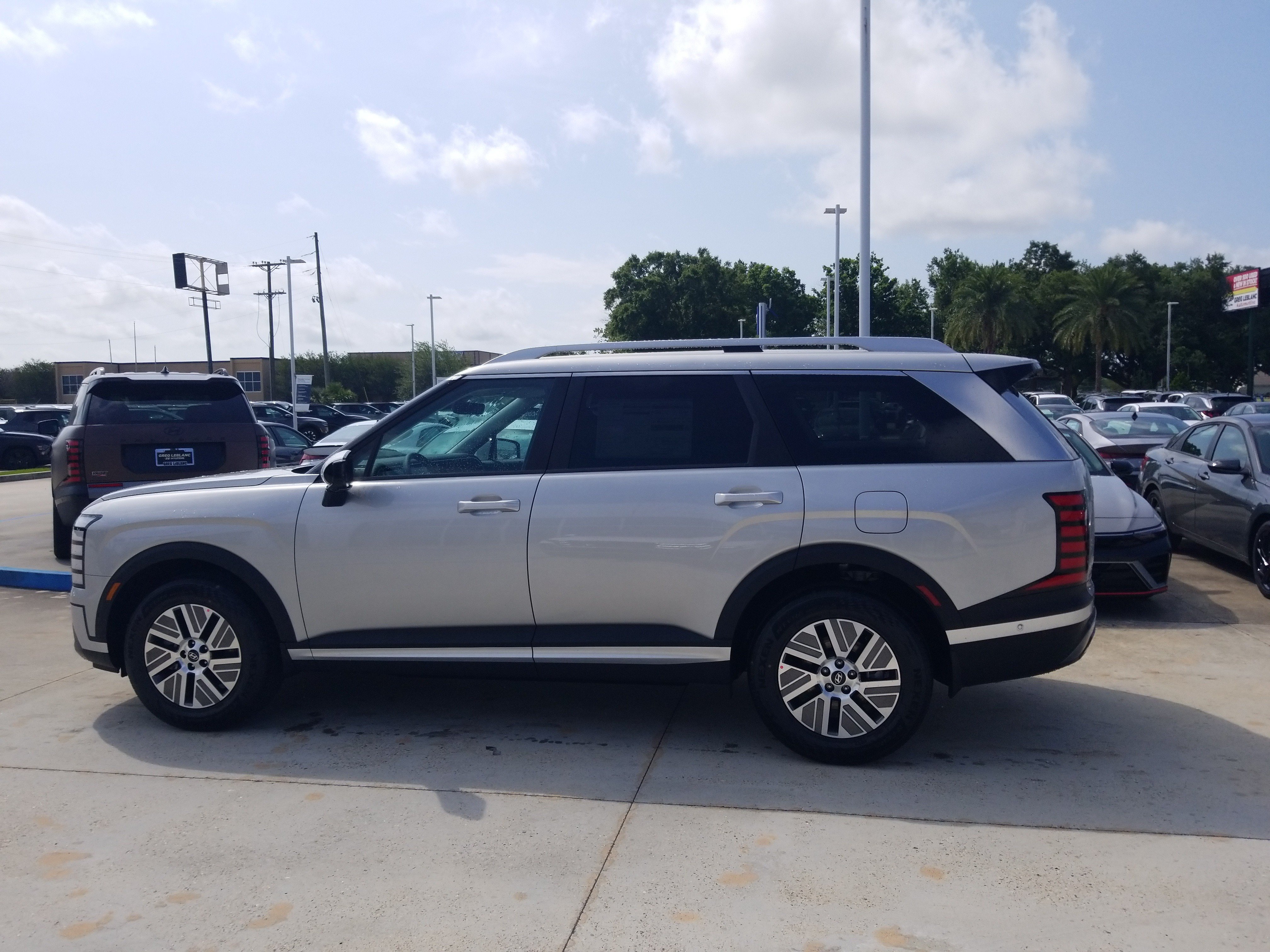 New 2026 Hyundai Palisade SEL Premium FWD image 4