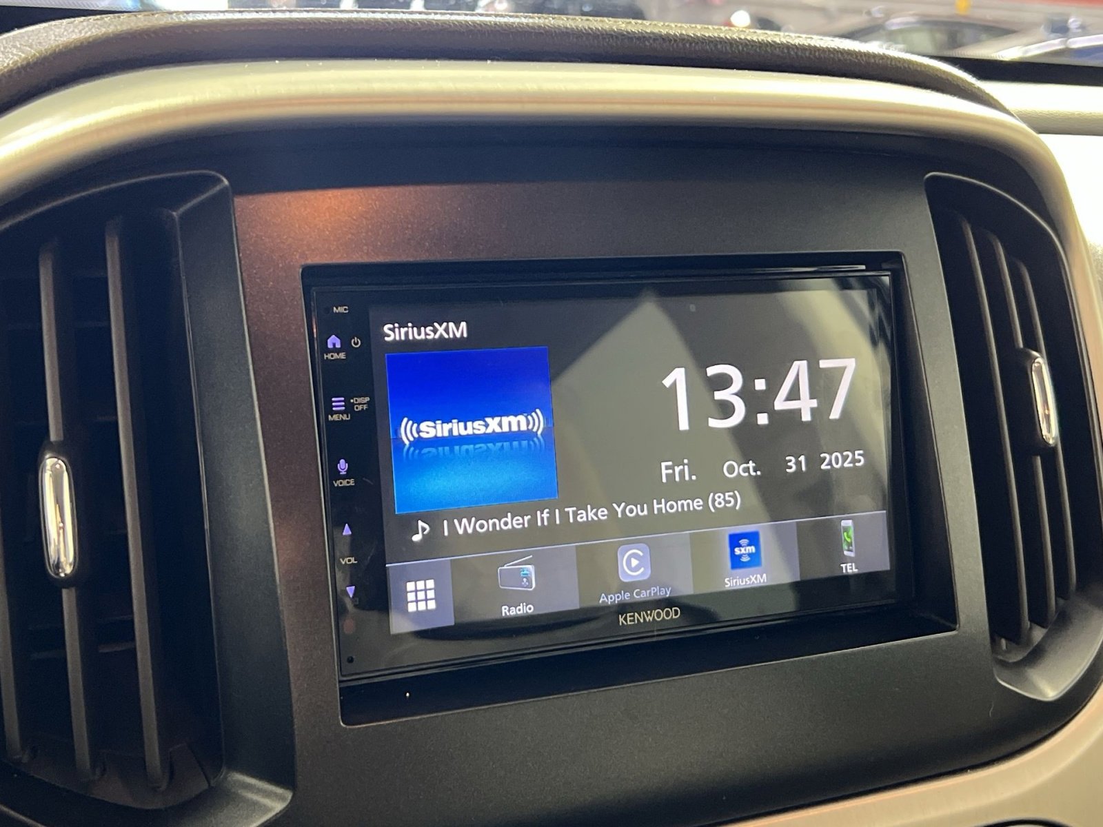 Used 2016 GMC Canyon SLE w/ SLE Convenience Package image 18