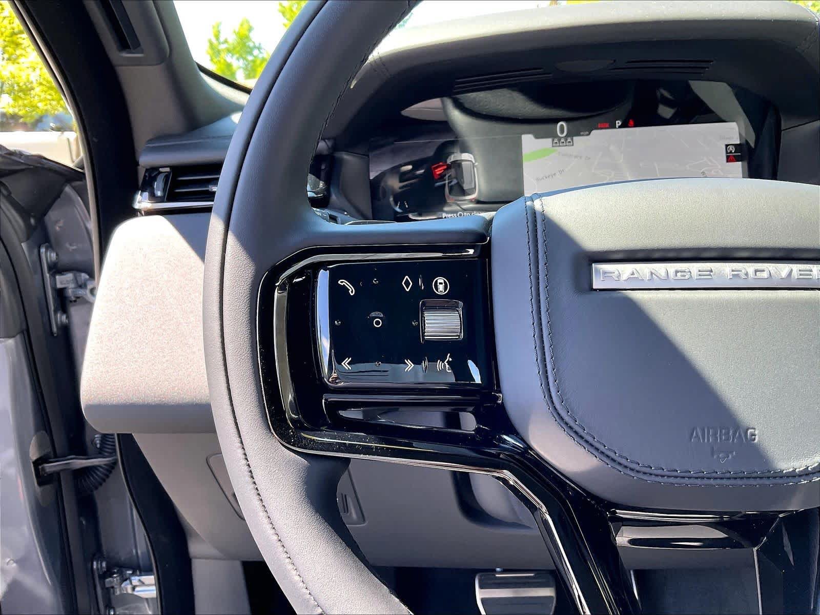 New 2026 Land Rover Range Rover Velar Dynamic SE AWD/4WD image 17