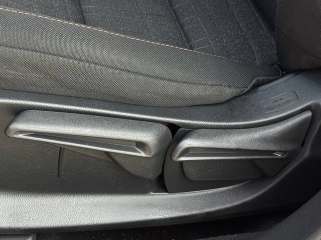 Used 2025 Honda HR-V Sport image 25
