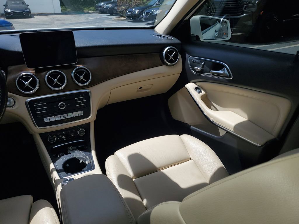 Used 2019 Mercedes-Benz GLA 250 image 18