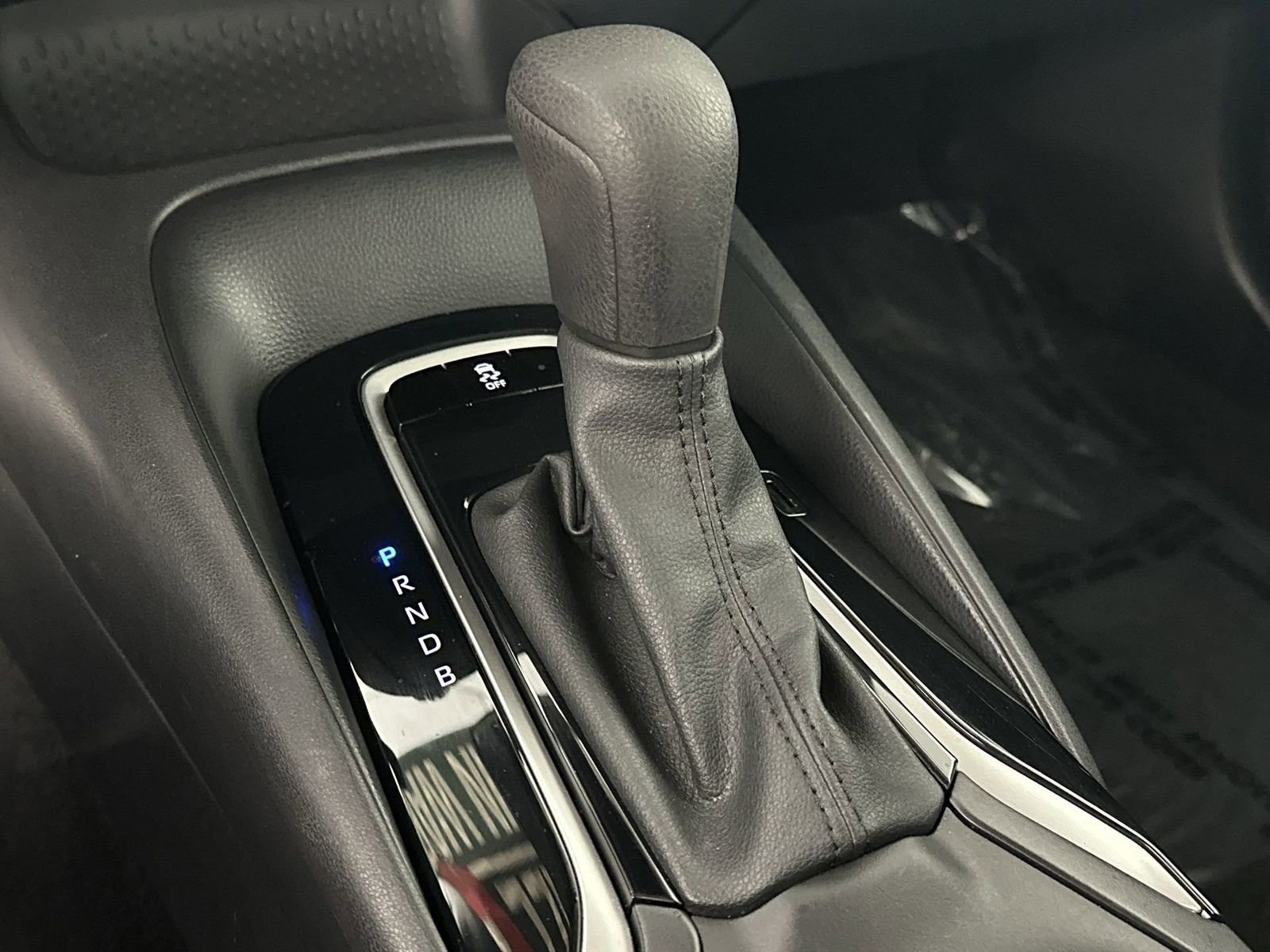 Used 2023 Toyota Corolla LE image 19