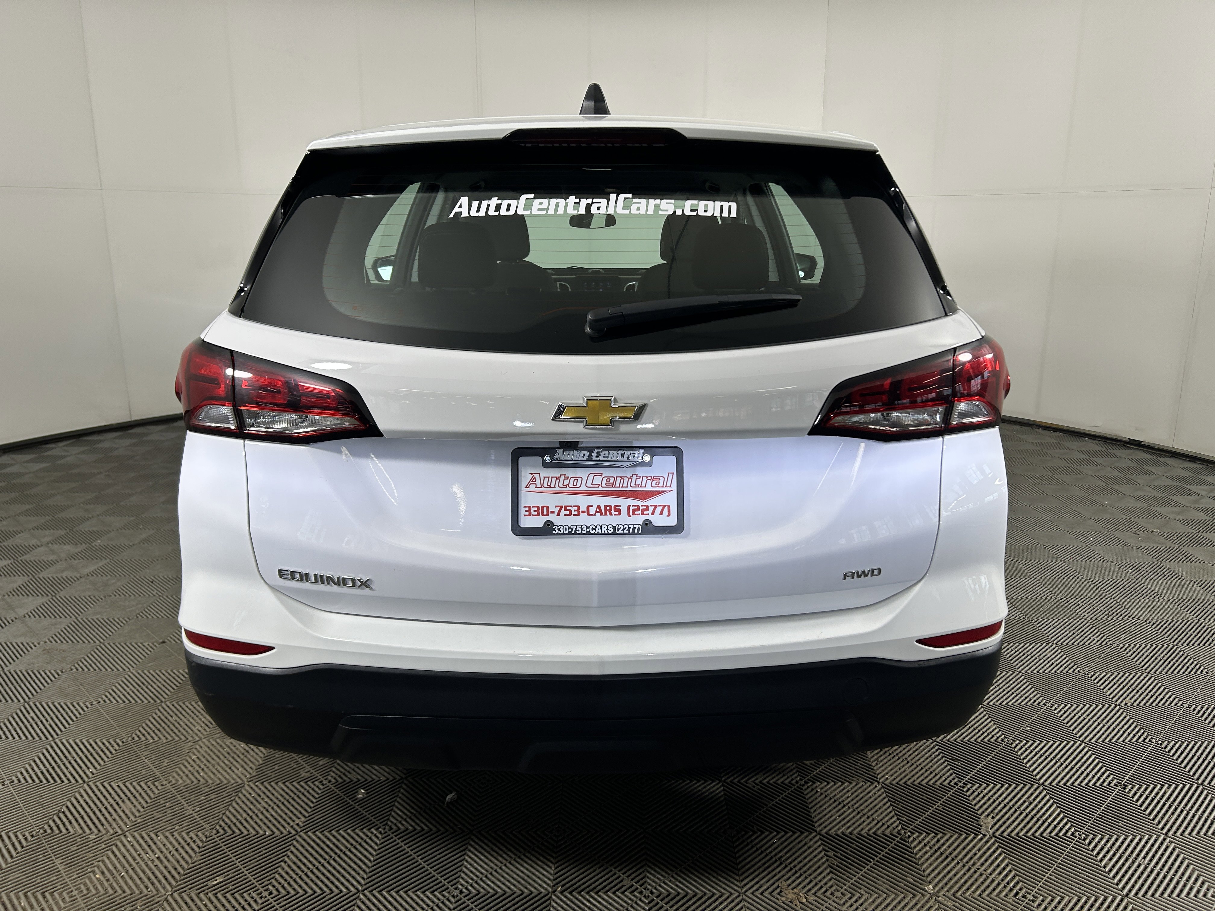 Used 2023 Chevrolet Equinox LS AWD/4WD image 6