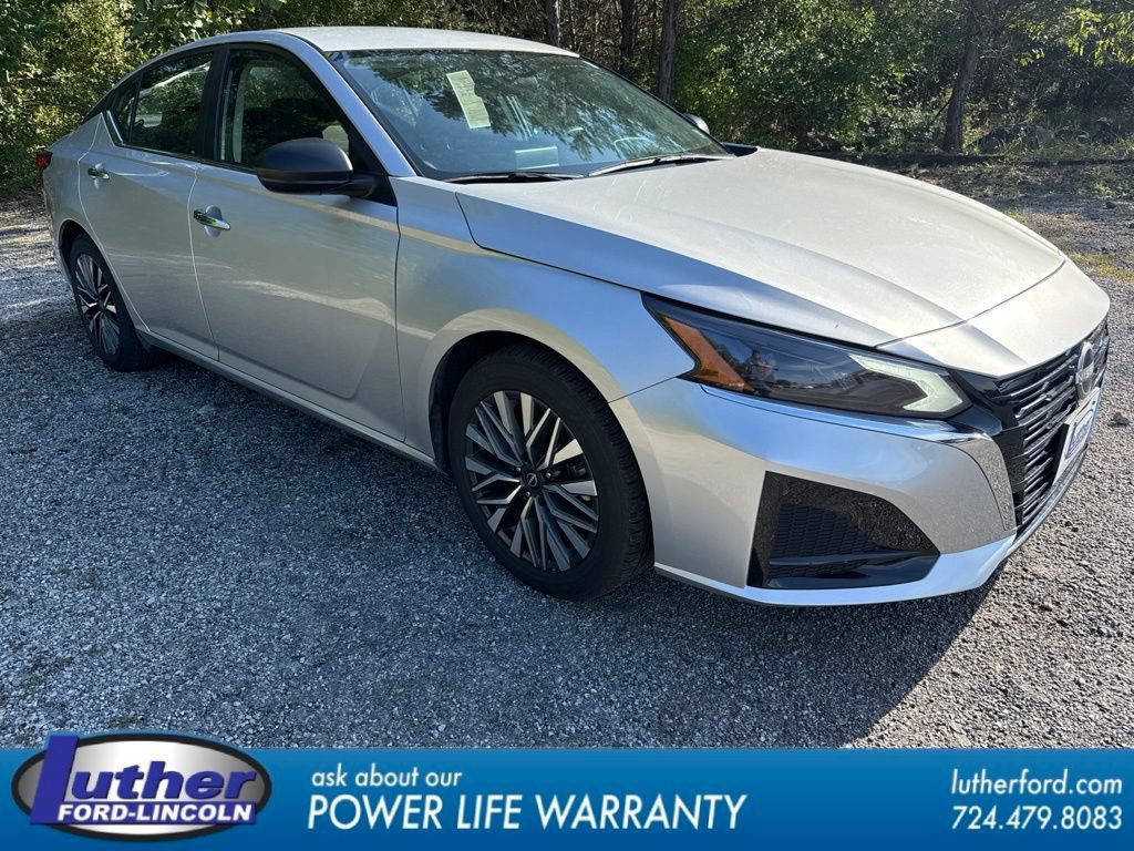 Used 2024 Nissan Altima 2.5 SV