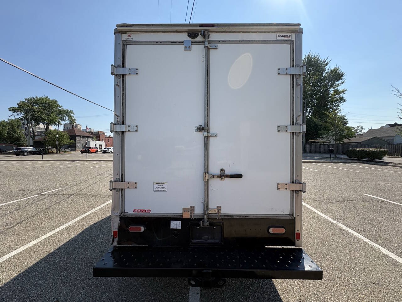 Used 2021 Chevrolet Express 3500 w/ Power Convenience Package RWD image 5