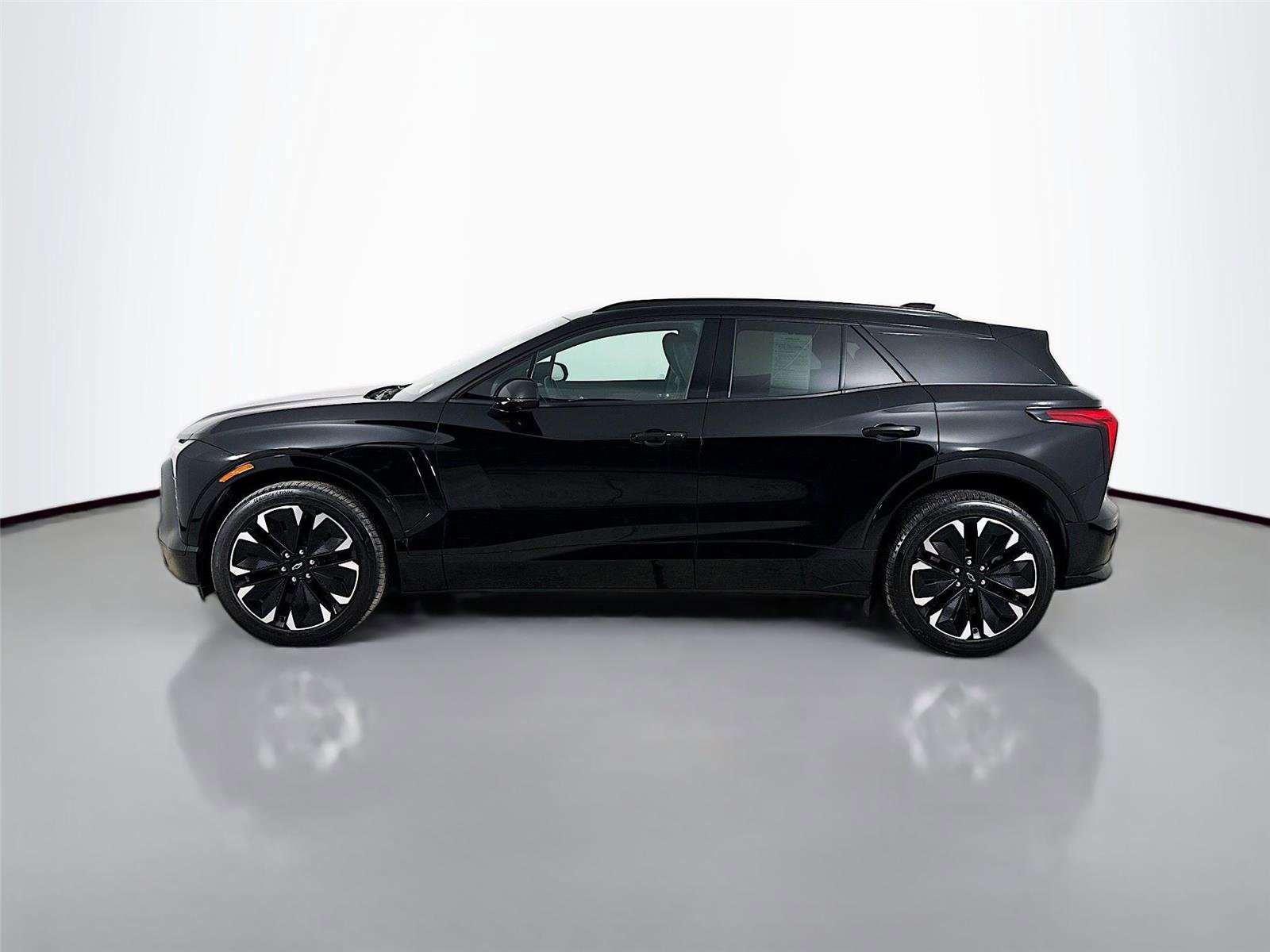 Used 2025 Chevrolet Blazer EV RS image 6