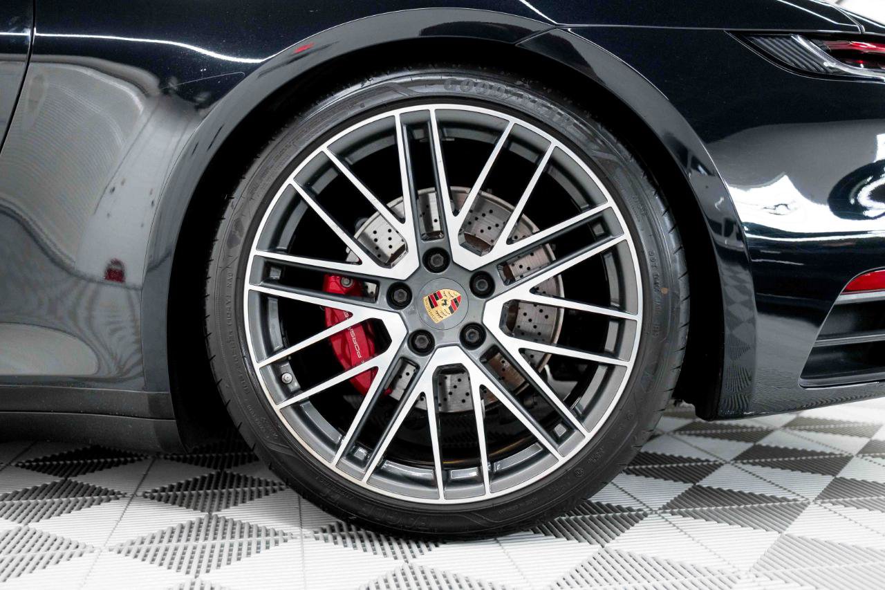 Used 2021 Porsche 911 Carrera S RWD image 30