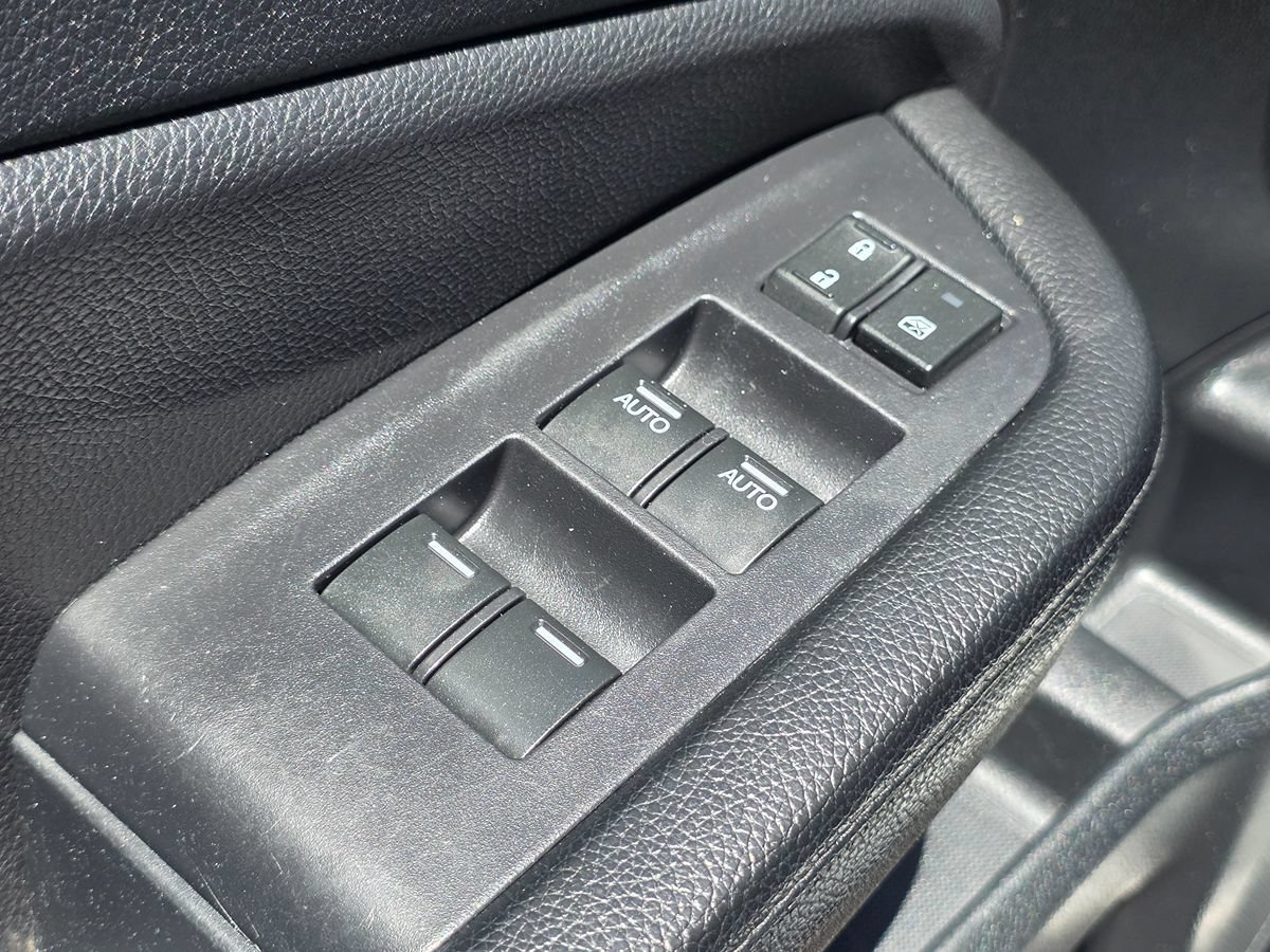 Used 2018 Honda Pilot LX image 29