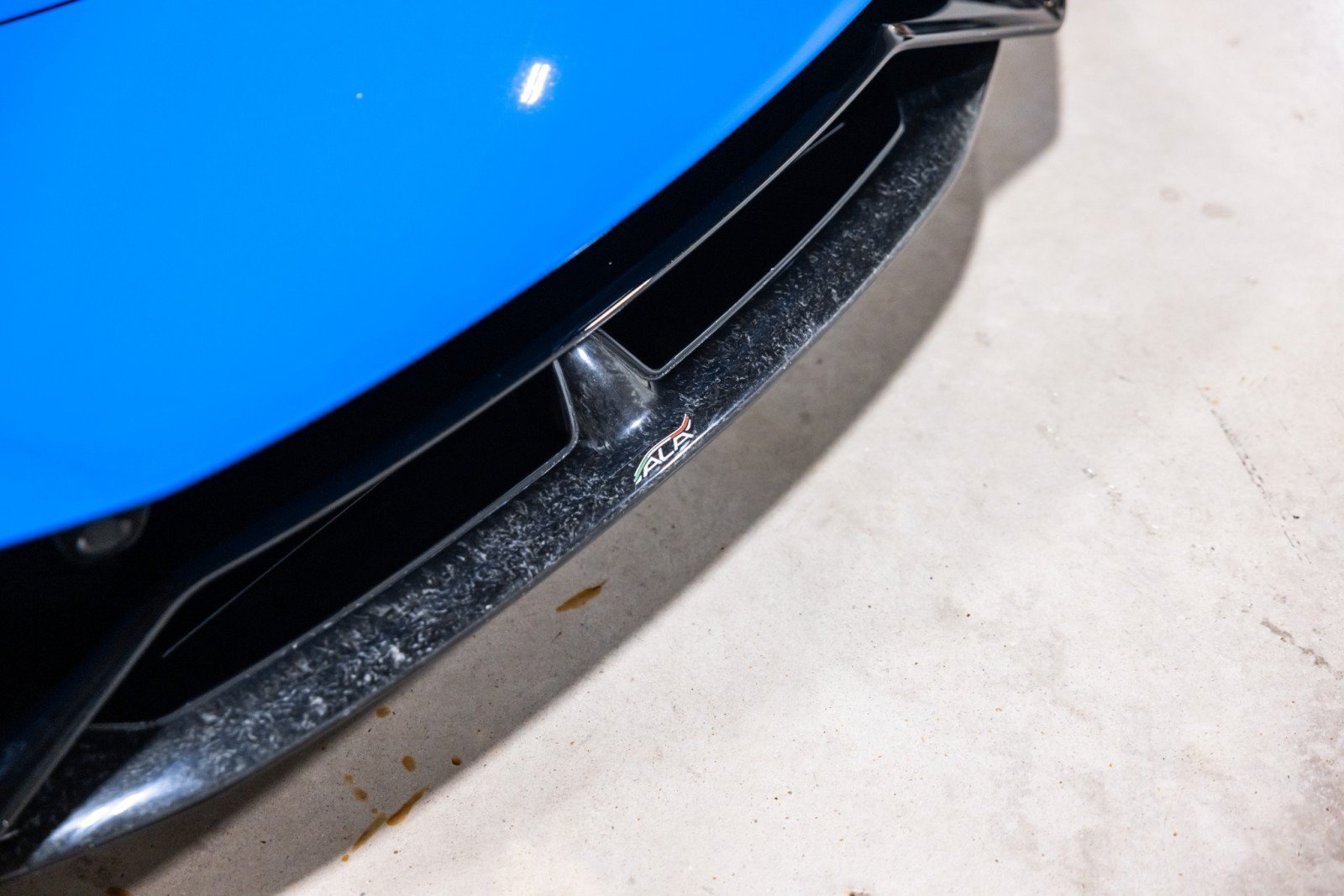 Used 2018 Lamborghini Huracan Performante AWD/4WD image 26