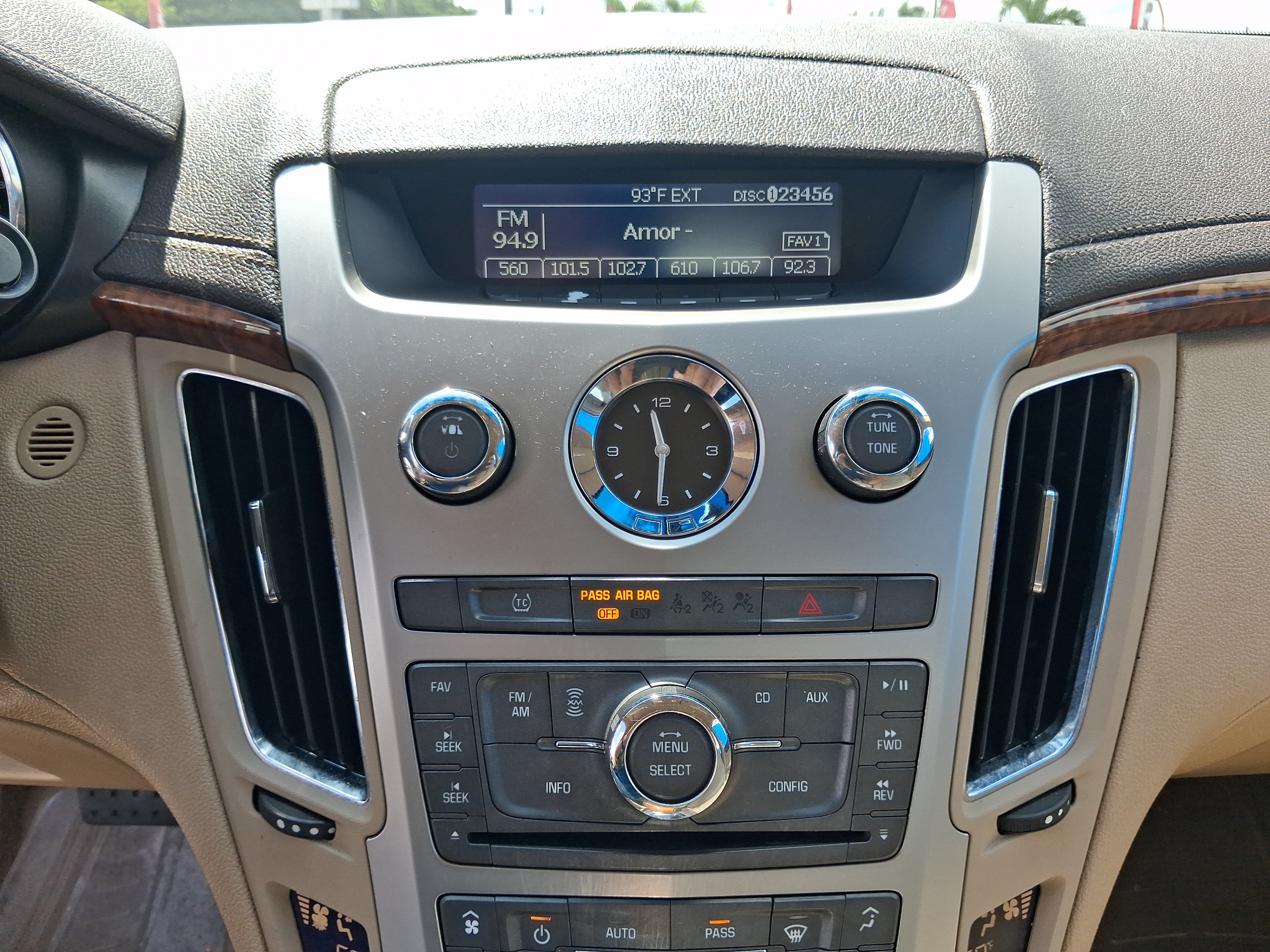 Used 2011 Cadillac CTS Luxury RWD image 16