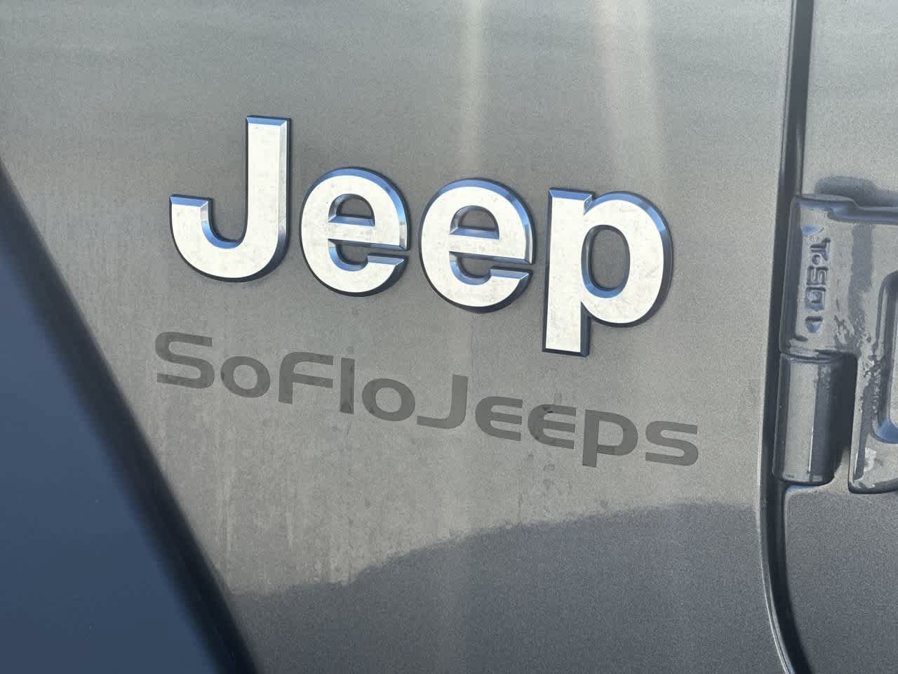 Used 2018 Jeep Wrangler Unlimited Sport S AWD/4WD image 12