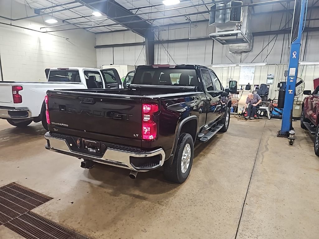 Used 2024 Chevrolet Silverado 2500 LT image 9