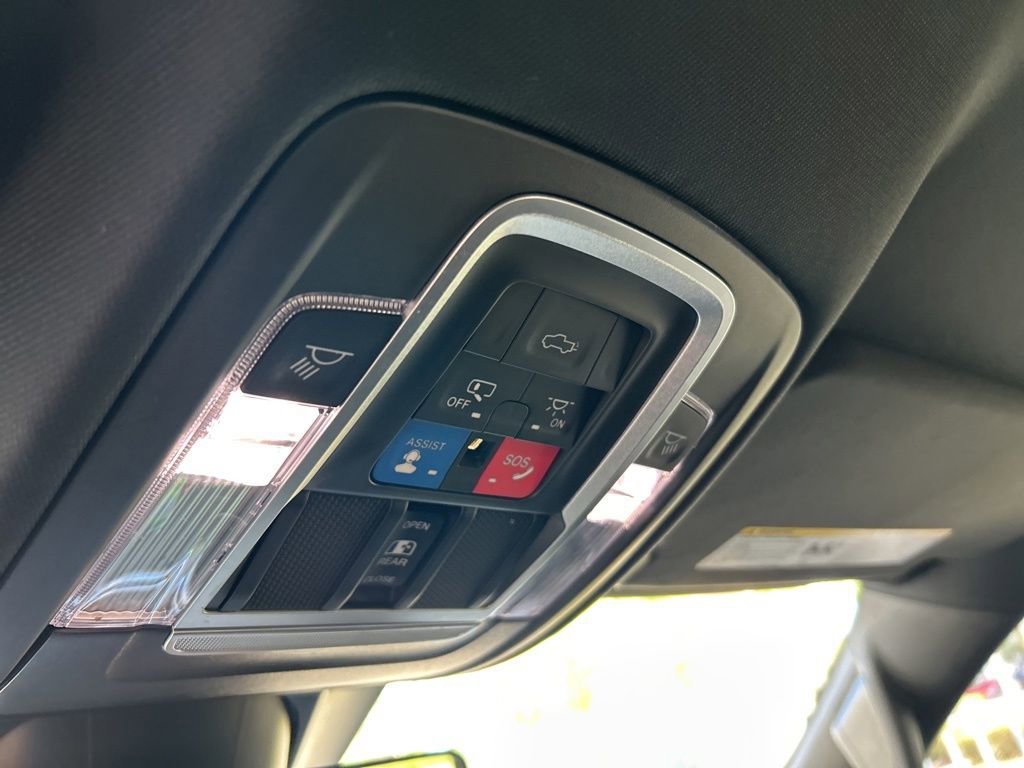 Used 2021 RAM 1500 Laramie image 51