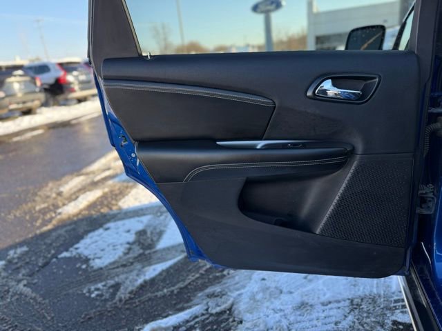 Used 2015 Dodge Journey Crossroad w/ Flexible Seating Group image 17