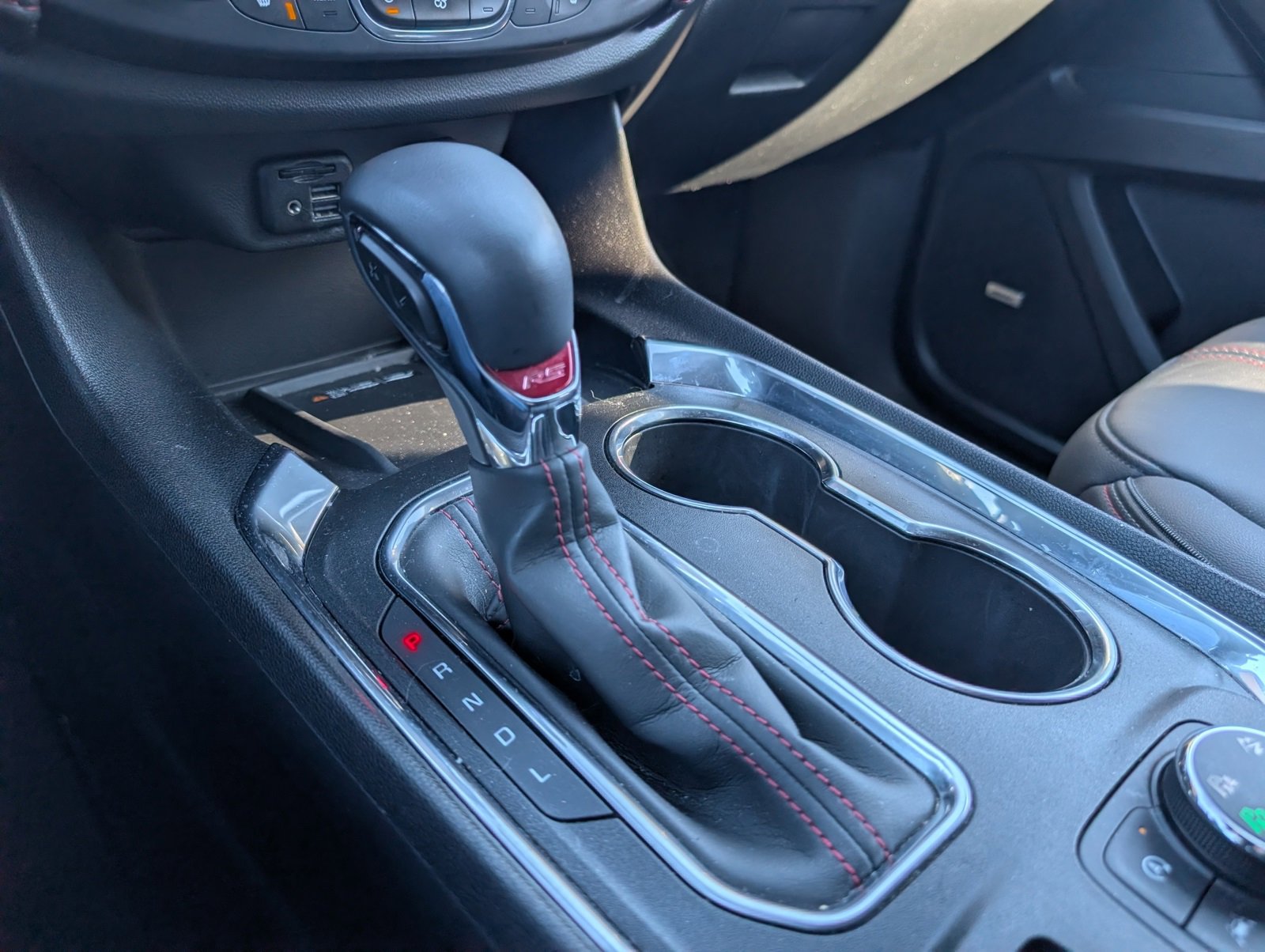 Used 2023 Chevrolet Traverse RS image 21