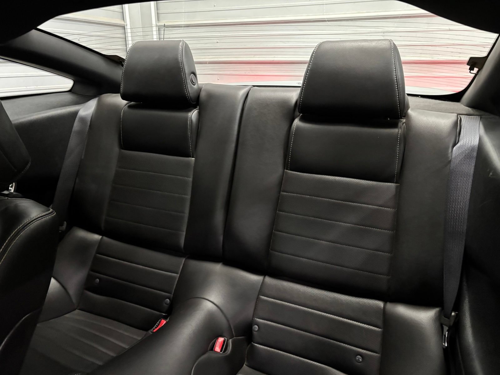 Used 2014 Ford Mustang GT Premium w/ Comfort Package RWD image 23